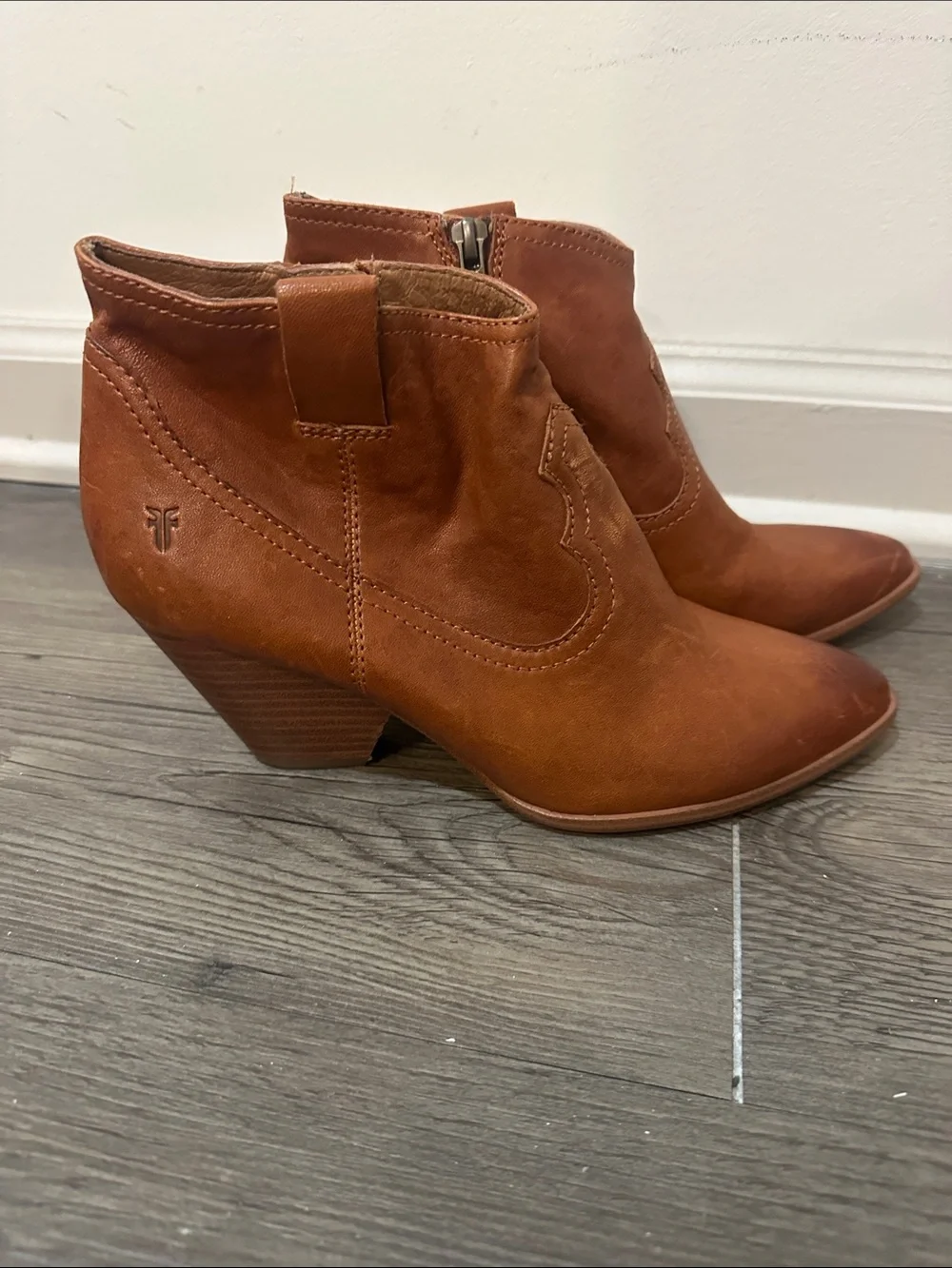 Frye classic ankle